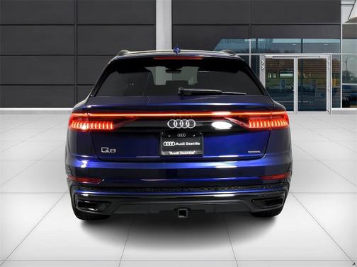 2022 Audi Q8 55 Prestige