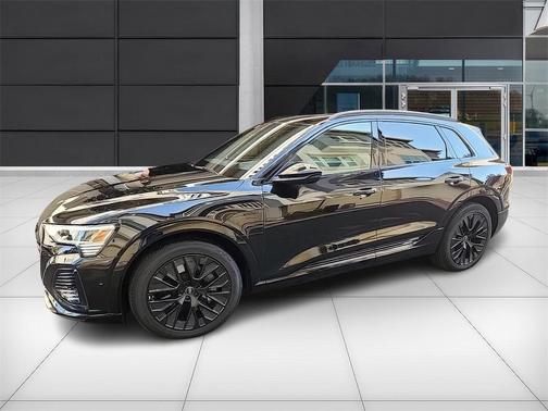 2024 Audi Q8 e-tron Premium
