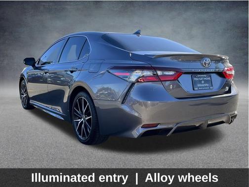 2022 Toyota Camry 