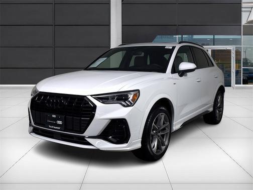 2024 Audi Q3 45 S line Premium