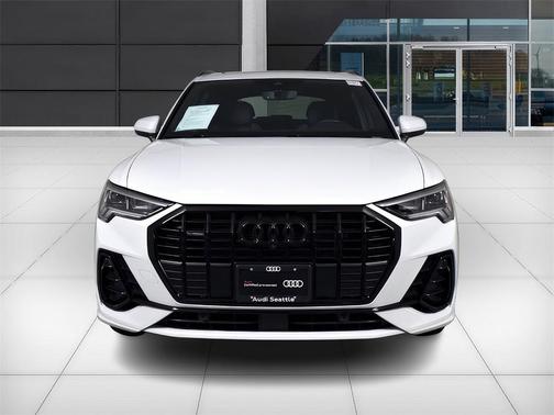 2024 Audi Q3 45 S line Premium