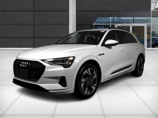 2021 Audi e-tron Premium