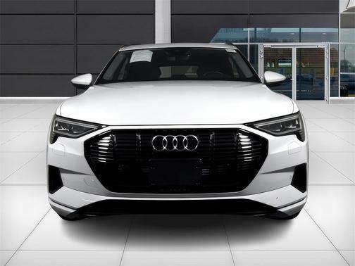 2021 Audi e-tron Premium