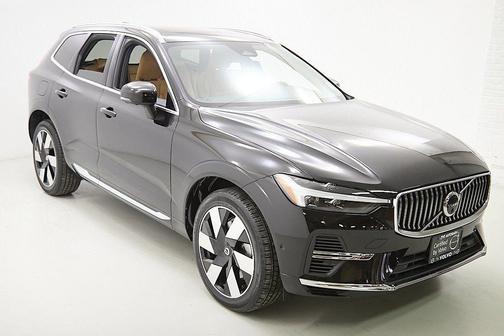 2023 Volvo XC60 Recharge Plug-In Hybrid T8 Ultimate Bright Theme