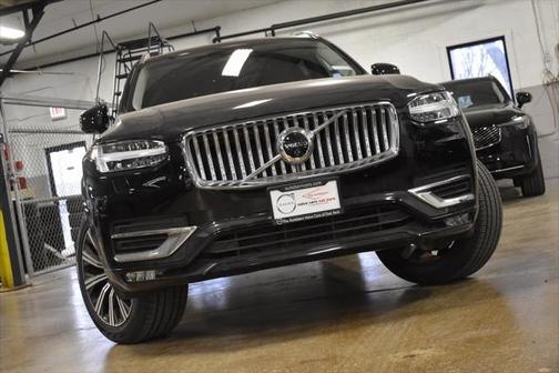 2025 Volvo XC90 Plus