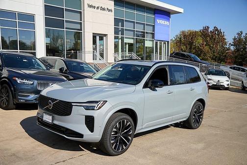 2026 Volvo XC90 B6 Ultra Dark Theme 7-Seater