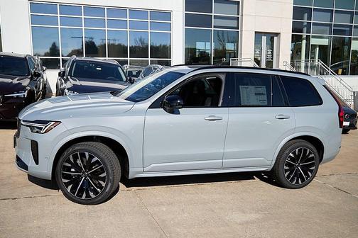 2026 Volvo XC90 B6 Ultra Dark Theme 7-Seater