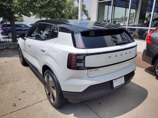 2025 Volvo EX30 Twin Motor Plus