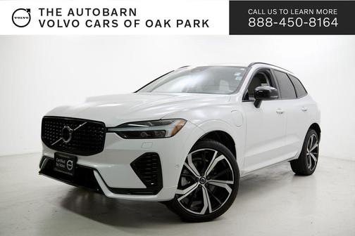 2024 Volvo XC60 Recharge Plug-In Hybrid T8 Ultimate Dark Theme