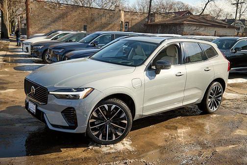 2026 Volvo XC60 Plug-In Hybrid Ultra, T8 AWD Electric/Gasoline, Dark