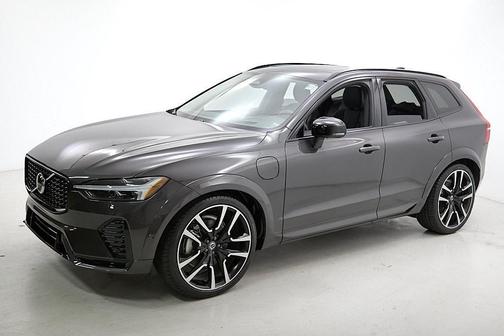 2025 Volvo XC60 Plug-In Hybrid T8 Ultra