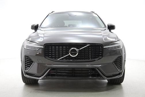 2025 Volvo XC60 Plug-In Hybrid T8 Ultra