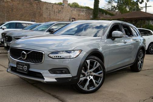 2024 Volvo V90 Cross Country B6 Ultimate