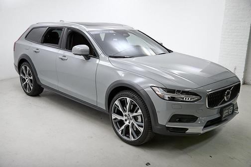 2024 Volvo V90 Cross Country B6 Ultimate