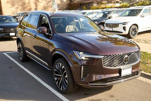 2026 Volvo XC90 B5 Ultra 7-Seater