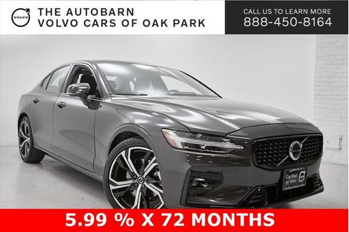 2024 Volvo S60 B5 Core Dark Theme
