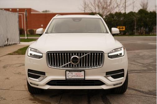 2025 Volvo XC90 B6 Plus 7-Seater