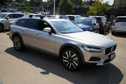 2026 Volvo V90 Cross Country Ultra