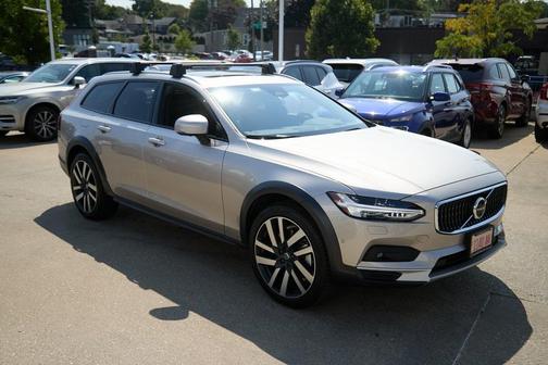 2026 Volvo V90 Cross Country Ultra