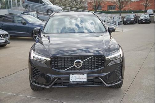 2025 Volvo XC60 Plug-In Hybrid Plus