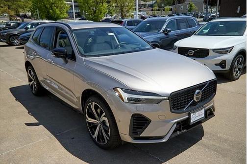2025 Volvo XC60 Plug-In Hybrid T8 Ultra