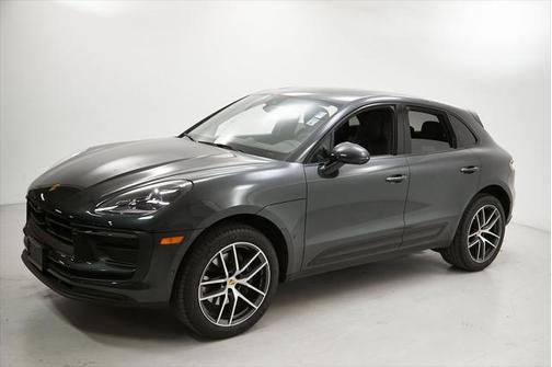 2022 Porsche Macan Base
