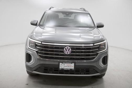 2025 Volkswagen Atlas 2.0T SE w/Technology 4MOTION