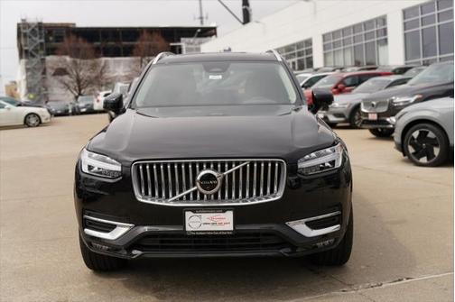 2025 Volvo XC90 Plus