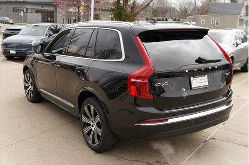 2025 Volvo XC90 Plus