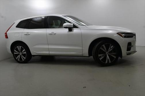 2022 Volvo XC60 Recharge Plug-In Hybrid T8 Inscription