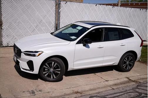 2025 Volvo XC60 B5 Core