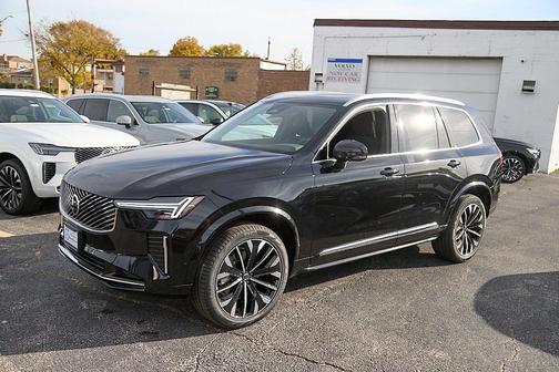 2026 Volvo XC90 B6 Plus 7-Seater