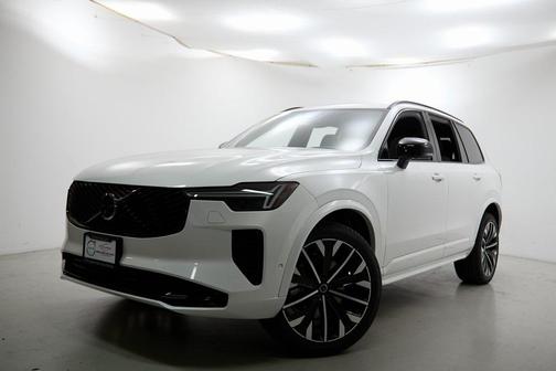 2026 Volvo XC90 B6 Ultra Dark Theme 7-Seater