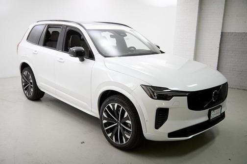 2026 Volvo XC90 B6 Ultra Dark Theme 7-Seater