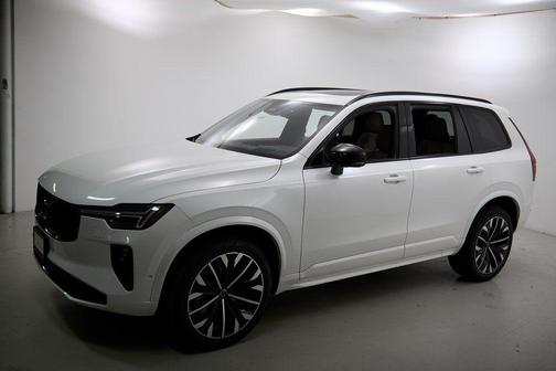 2026 Volvo XC90 B6 Ultra Dark Theme 7-Seater