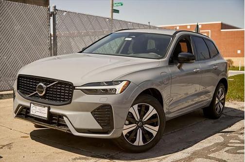 2025 Volvo XC60 Plug-In Hybrid T8 Core
