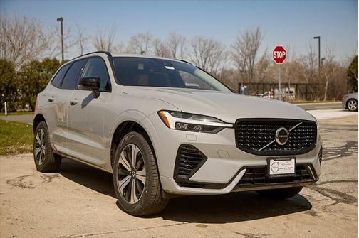 2025 Volvo XC60 Plug-In Hybrid T8 Core