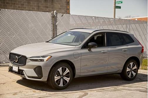 2025 Volvo XC60 Plug-In Hybrid T8 Core