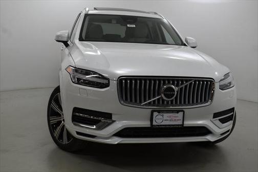 2025 Volvo XC90 Plug-In Hybrid T8 Plus 7-Seater