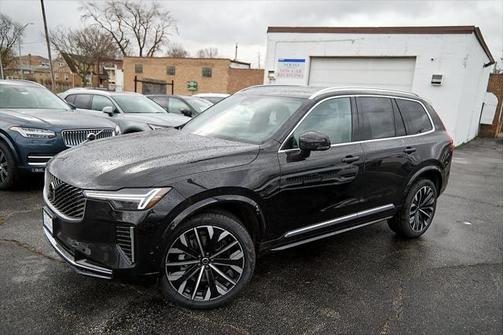 2025 Volvo XC90 B6 Ultra