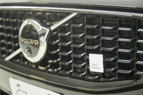 2024 Volvo V60 Recharge Plug-In Hybrid Polestar