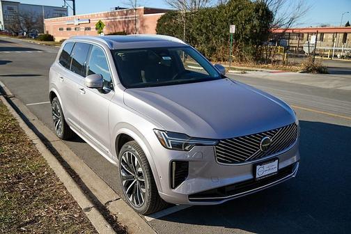 2026 Volvo XC90 B6 Plus 7-Seater