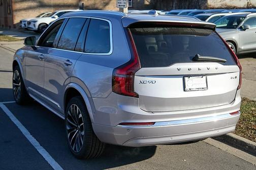 2026 Volvo XC90 B6 Plus 7-Seater