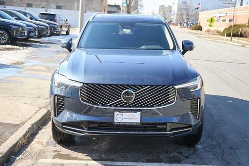 2026 Volvo XC90 Plus, B5 AWD Gas (mild hybrid), Gasoline, Bright, 7 Seats