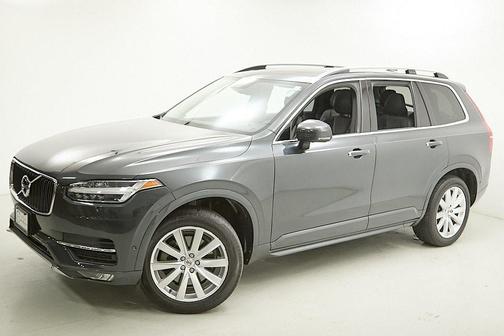 2017 Volvo XC90 T6 Momentum