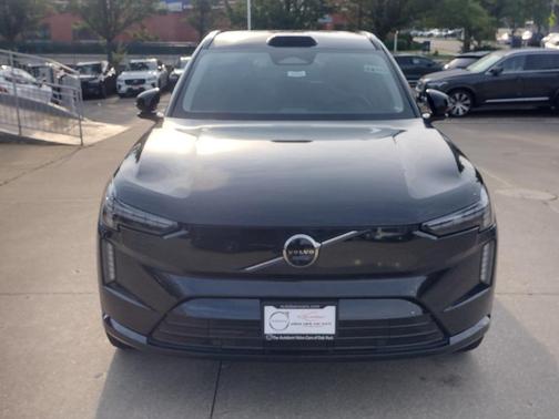 2025 Volvo EX90 Twin Motor Performance Plus