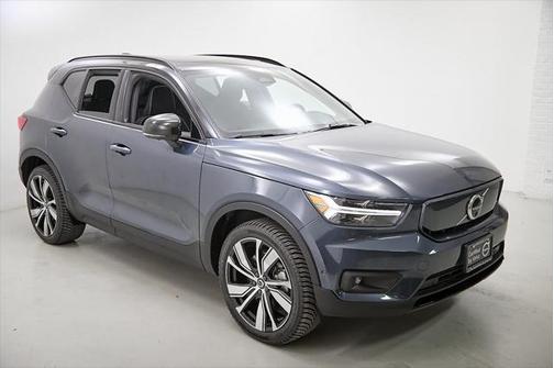 2022 Volvo XC40 Recharge Pure Electric P8 Twin Ultimate
