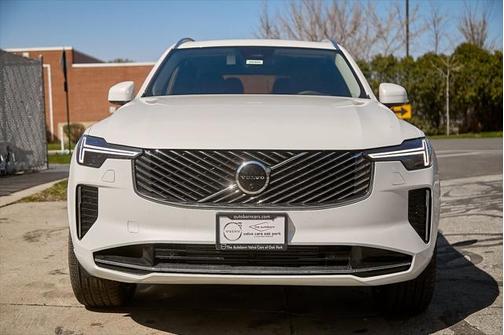 2025 Volvo XC90 Plug-In Hybrid T8 Plus 7-Seater