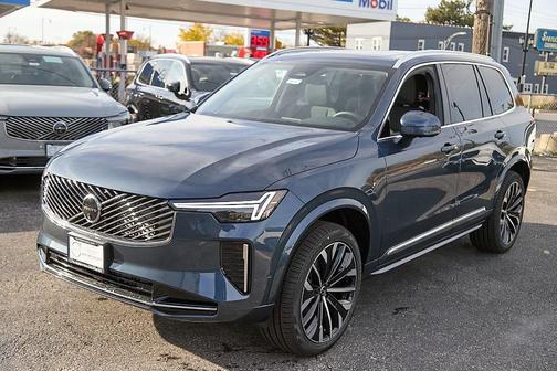 2026 Volvo XC90 B6 Plus 7-Seater