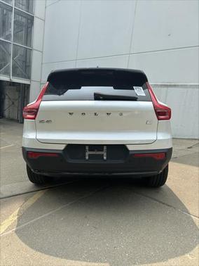 2023 Volvo XC40 Recharge Pure Electric Twin Ultimate